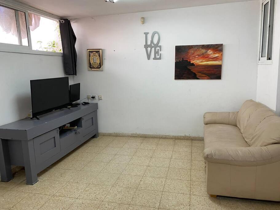 Appartement Sima place à Petach Tikva Extérieur photo